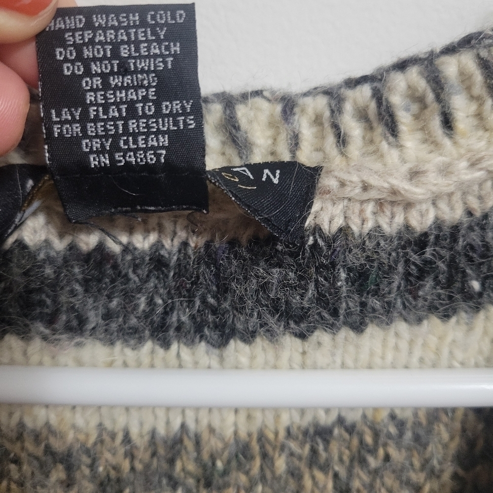 GUC- Metropolitan New York 10001 Cardigan / Sweater Button Down Striped Wool - Picture 7 of 7